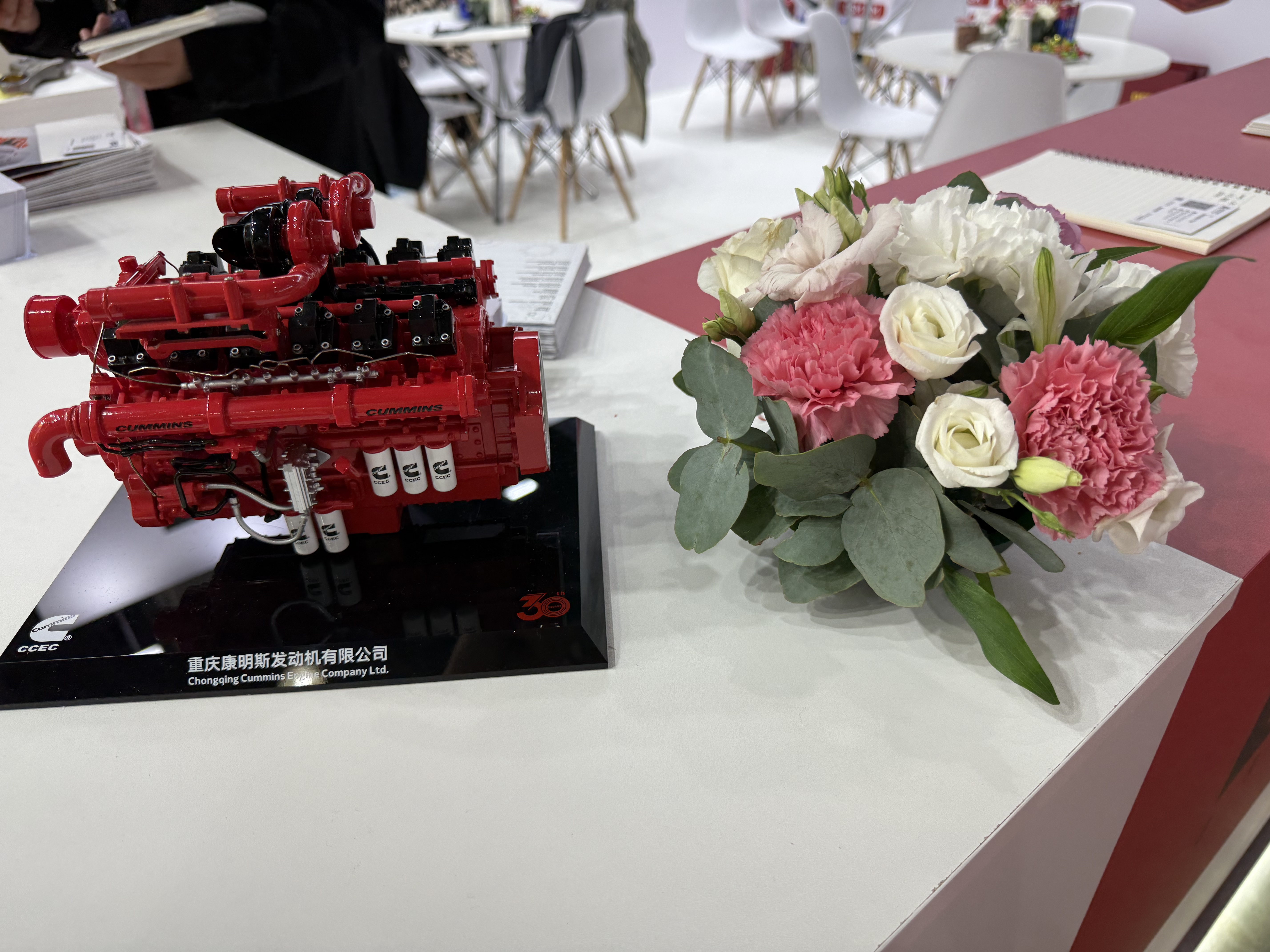 Модель двигателя Cummins CCEC в Чунцине на стенде DFEC, CTT Expo 2026